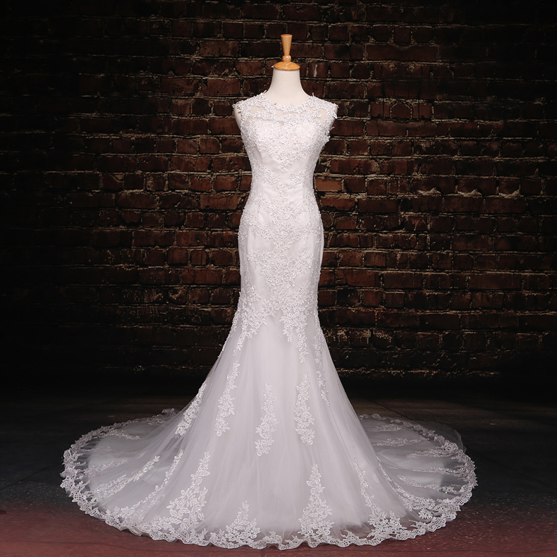 2016 Wedding Dresses Scoop Sleeveless Mermaid Lace Wedding Dresses White Wedding Gown Illusion Chapel Train Bridal Dresses Sexy Bride Gown